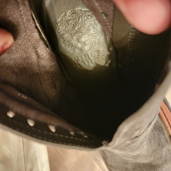 Vince Camuto Grey Lazer Cut Side Zip Booties Ankle Boots Women's Size 7 M EUC - Picture 9 of 11